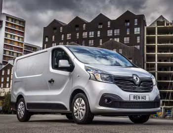Renault Trafic Van [UK-spec] '2014–19