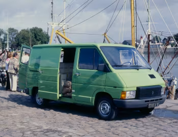 Renault Trafic Van L2H1 [Worldwide] '1981–89
