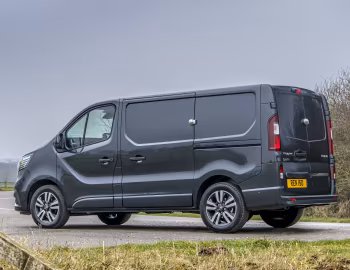 Renault Trafic Van Sport+ [UK-spec] (X82) '2022–pr.