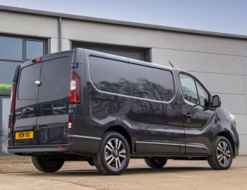 Renault Trafic Van Sport+ [UK-spec] (X82) '2022–pr.