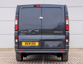 Renault Trafic Van Sport+ [UK-spec] (X82) '2022–pr.