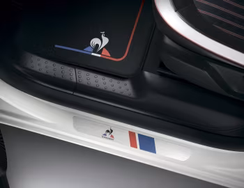 Интерьер Renault Twingo "le coq sportif" '2019