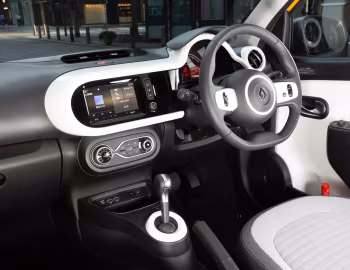 Front Panel Renault Twingo [Japan] '2019–pr.
