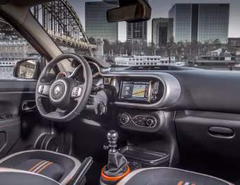 Интерьер Renault Twingo GT [Worldwide] '2016–19