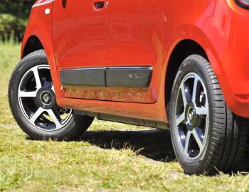 Renault Twingo Intens [Japan] '2016–19