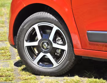 Renault Twingo Intens [Japan] '2016–19