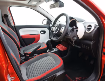 Interior Renault Twingo Dynamique [UK-spec] '2014–19