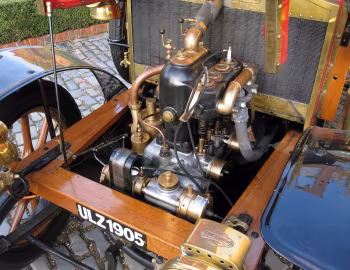 Under The Hood Renault Type Y-A 10 CV Roi-des-Belges Double Phaeton '1905