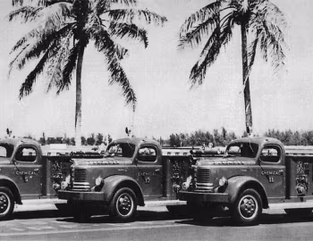 1952 REO E22B Fire Truck