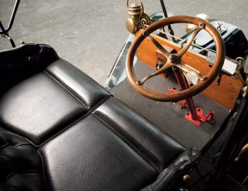 Interior 1905–08 REO Model B Runabout
