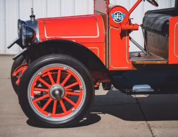 1916 REO Model F Speed Wagon Tow Truck