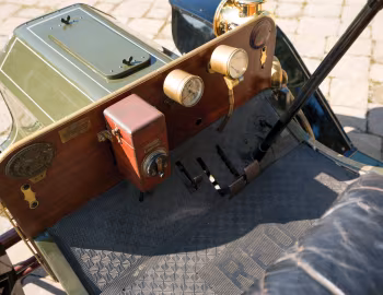 Торпедо 1908 REO Model G Four-Passenger Runabout