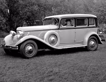 1932 REO Royale Sedan (Model 35)