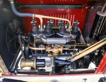 Sous la capuche 1915 REO Speed Wagon Special