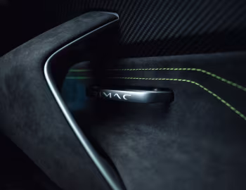 Интерьер Rimac Nevera '2021–н.в.