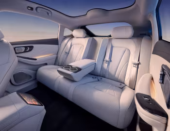 Intérieur Rising F7 '2023–pr.