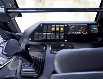 Interior RM-Terex TL150 '2017–18