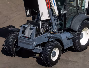 Under The Hood RM-Terex TLB825 '05.2012–20