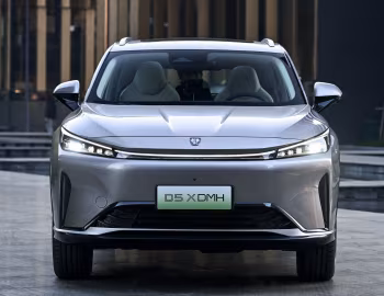 Roewe D5X DMH '2024–н.в.
