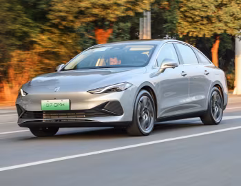 Roewe D7 DMH '2023–н.в.
