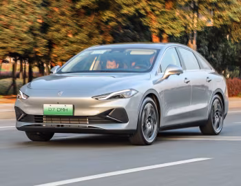 Roewe D7 DMH '2023–н.в.