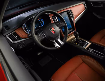 Интерьер Roewe RX5 '2016–20
