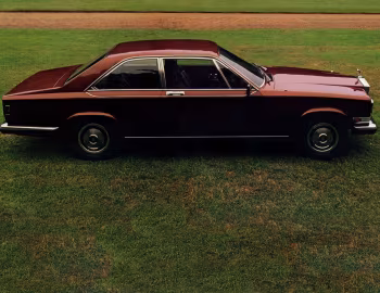 Rolls-Royce Camargue [UK-spec] '12.1975–85