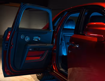 Інтэр'ер Rolls-Royce Black Badge Ghost [UAE] '2021–24