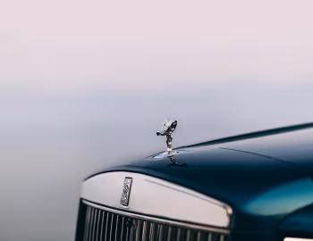 Mascotte Rolls-Royce Cullinan Yachting "East" '03.2026