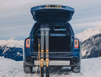 Rolls-Royce Cullinan [UK-spec] '2018–24