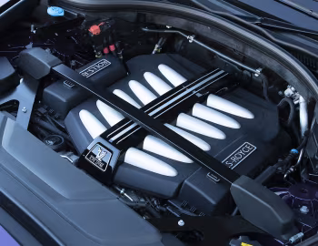 Пад капотам Rolls-Royce Black Badge Cullinan [Japan] '2019–24