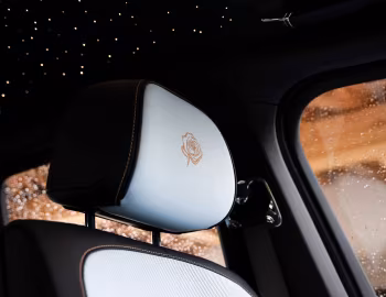 Інтер'єр Rolls-Royce Cullinan 'Inspired by Rose' [Worldwide] '2024–н.ч.
