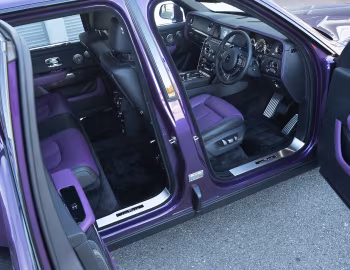 Інтэр'ер Rolls-Royce Black Badge Cullinan [Japan] '2019–24