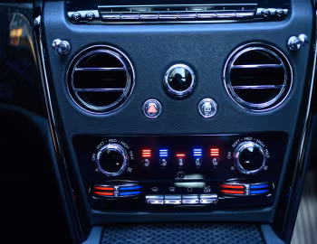 Інтэр'ер Rolls-Royce Black Badge Cullinan [Japan] '2019–24