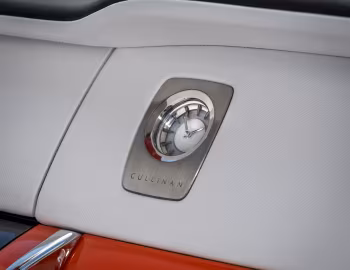 Interior Rolls-Royce Cullinan "Fux Orange" '08.2019