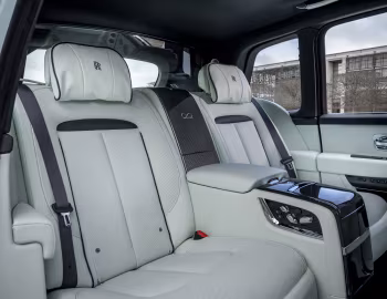 Інтер'єр Rolls-Royce Black Badge Cullinan Mid-Century Modern '04.2021