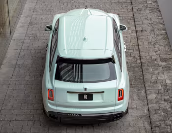 Rolls-Royce Black Badge Cullinan Mid-Century Modern '04.2021
