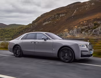 Rolls-Royce Ghost [UK-spec] '2020–24