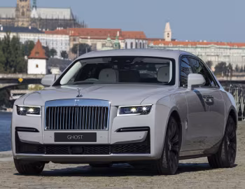 Rolls-Royce Ghost [UK-spec] '2020–24