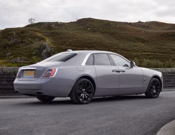 Rolls-Royce Ghost [UK-spec] '2020–24