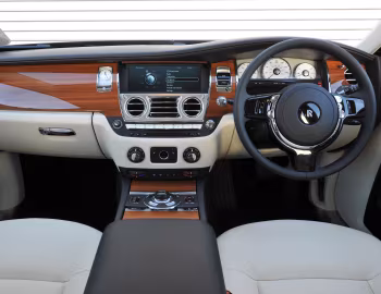 Front Panel Rolls-Royce Ghost [UK-spec] '2009–14