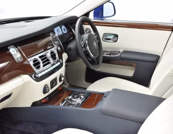 Інтэр'ер Rolls-Royce Ghost [UK-spec] '2009–14