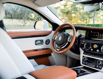 Panel frontal Rolls-Royce Ghost "Amber Roads" '2023