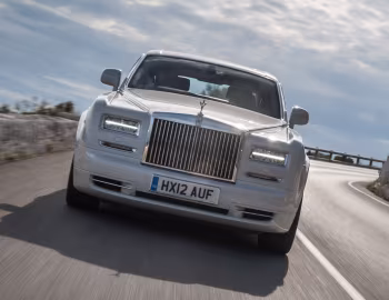 Rolls-Royce Phantom [UK-spec] '06.2012–17