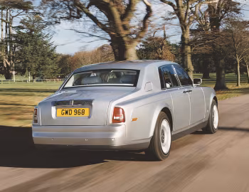 Rolls-Royce Phantom [UK-spec] '02.2003–09