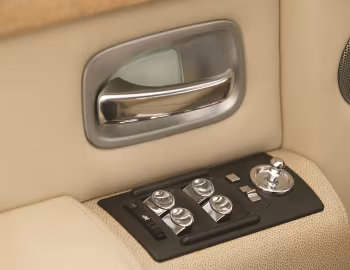 Интерьер 2004–09 Rolls-Royce Phantom [North America] '01.2003–09