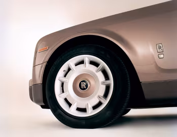 Rolls-Royce Phantom [UK-spec] '02.2003–09