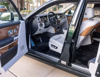 Interior 2023–pr. Rolls-Royce Phantom [North America] '2022–pr.