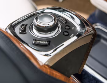 Інтэр'ер Rolls-Royce Phantom Drophead Coupe [Worldwide] '2012–н.ч.