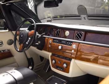 中控台 2008–12 Rolls-Royce Phantom Drophead Coupe [US-spec] '2007–12